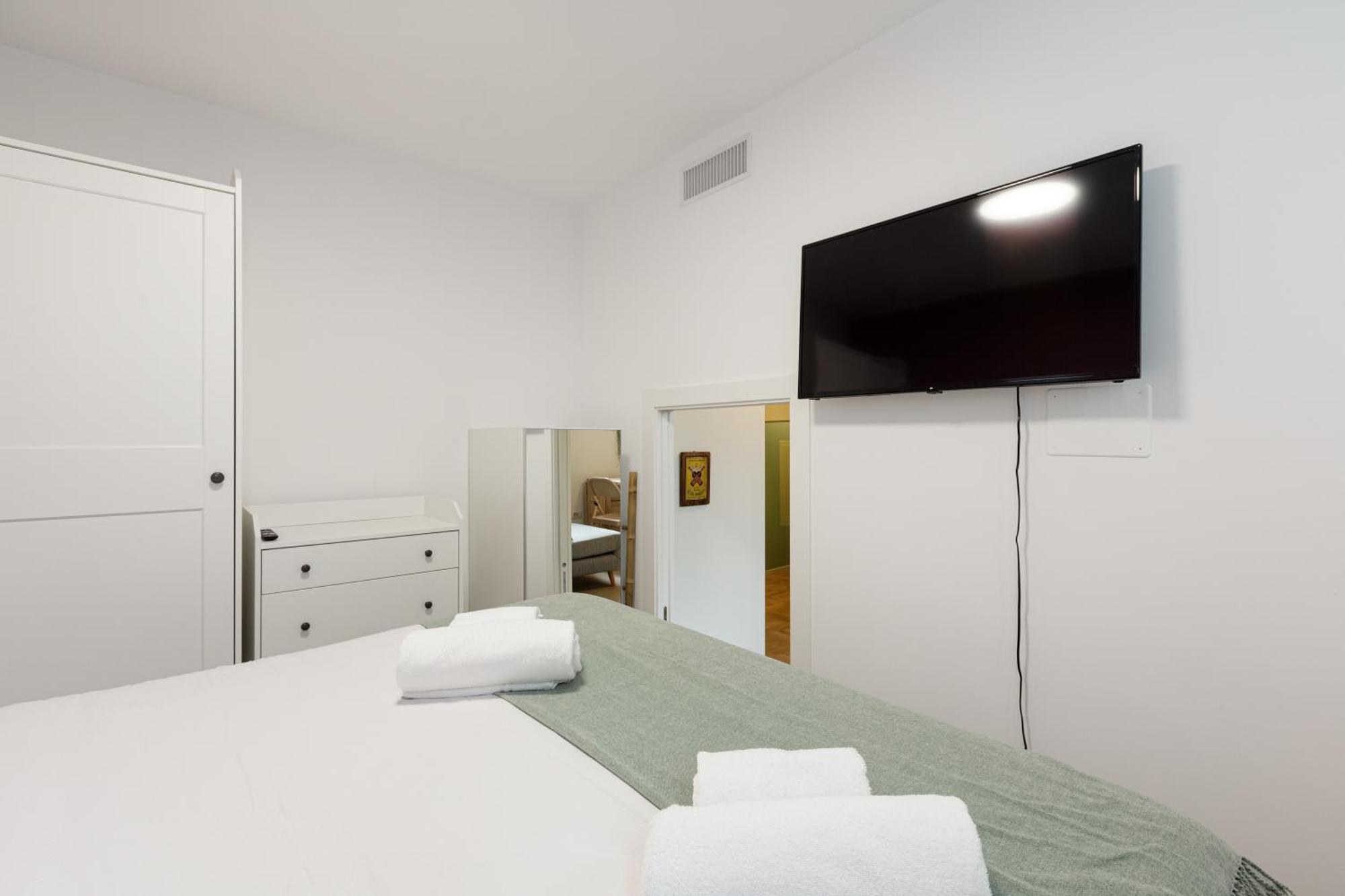 Insubria Park - Pastel Color Apartment! Milan Exterior photo